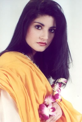 nazia_hassan.jpg