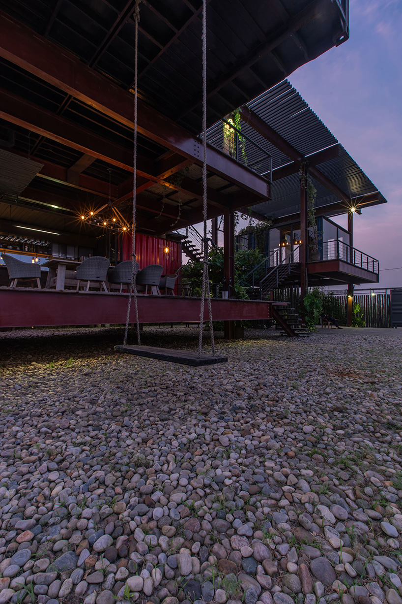 container-house-river-and-rain-bangladesh-designboom-9.jpg