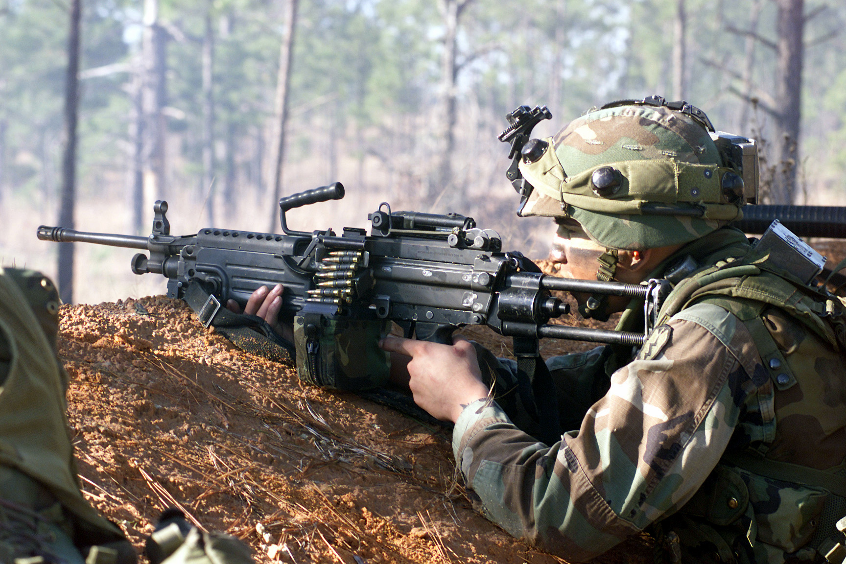 M249_FN_MINIMI_DA-SD-03-13170.jpg