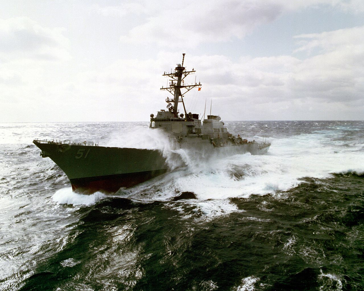 1280px-Arleigh_Burke_DDG-51.jpg