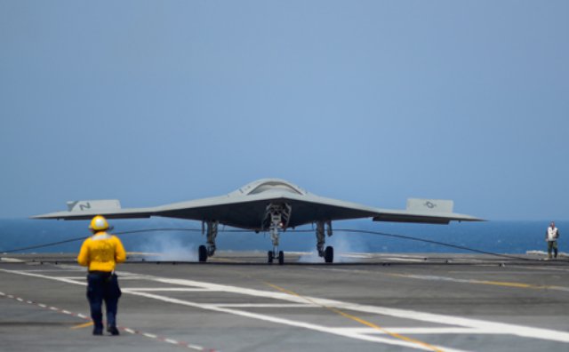 X-47B_Landing.jpg