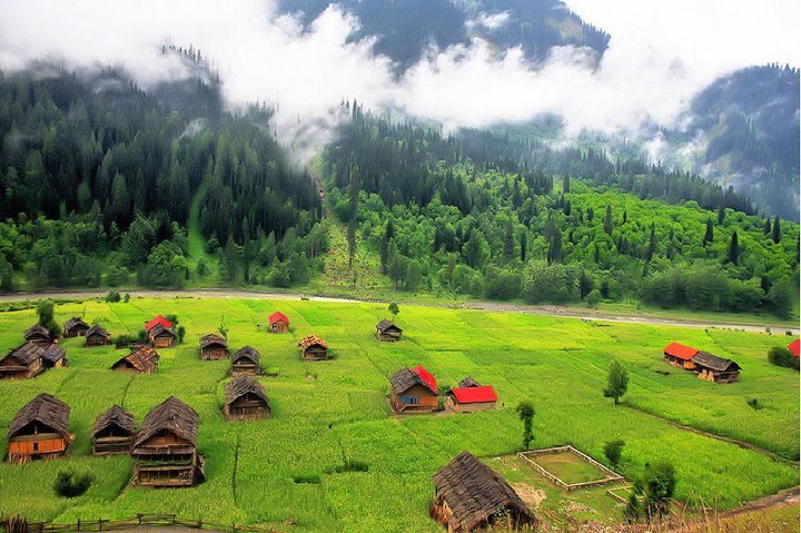 Taobat+Neelam+Valley+Pakistan.jpg