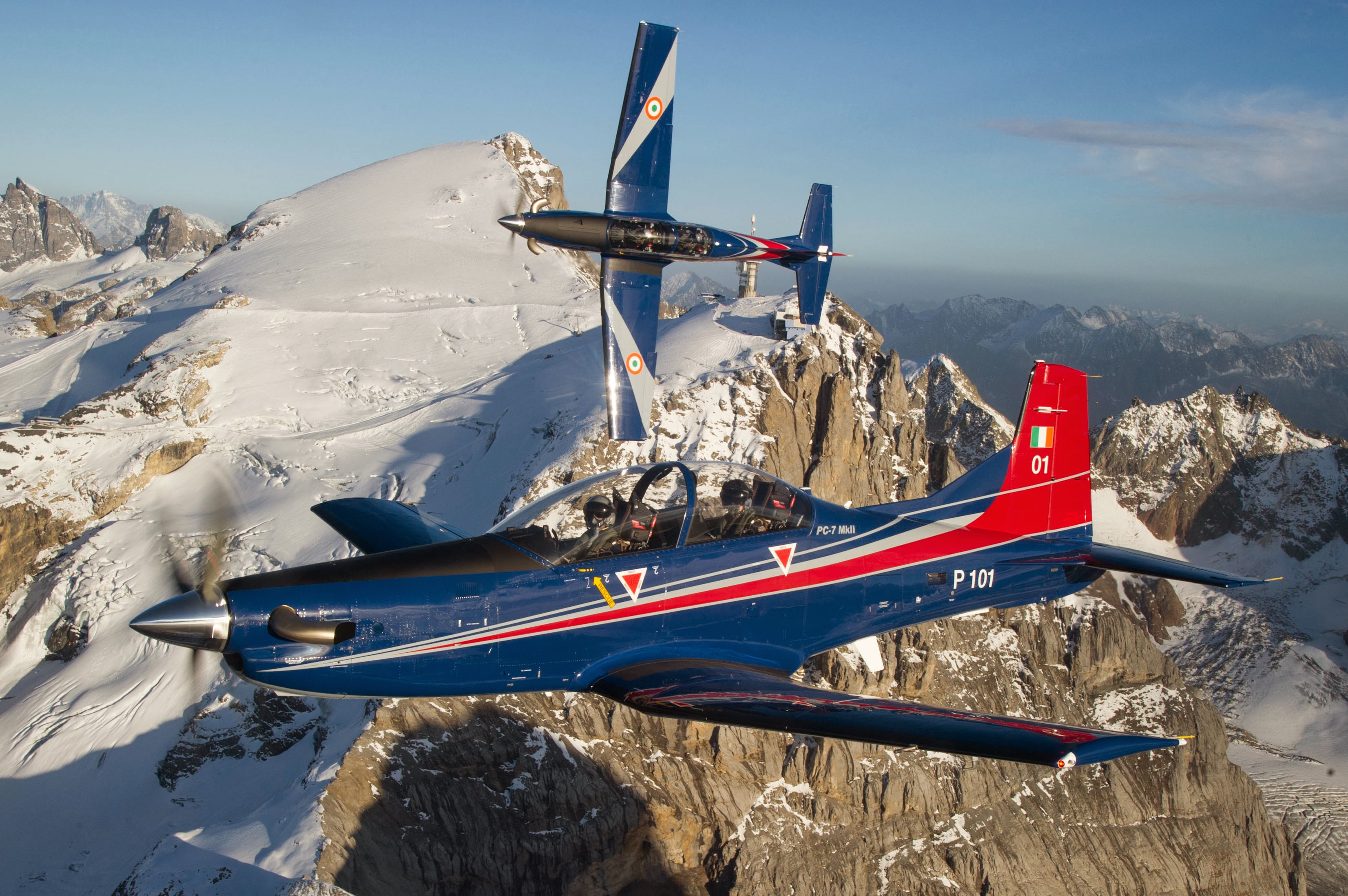 Pilatus-PC-7-Swiss-Alps-Indian-Air-Force-IAF.jpg