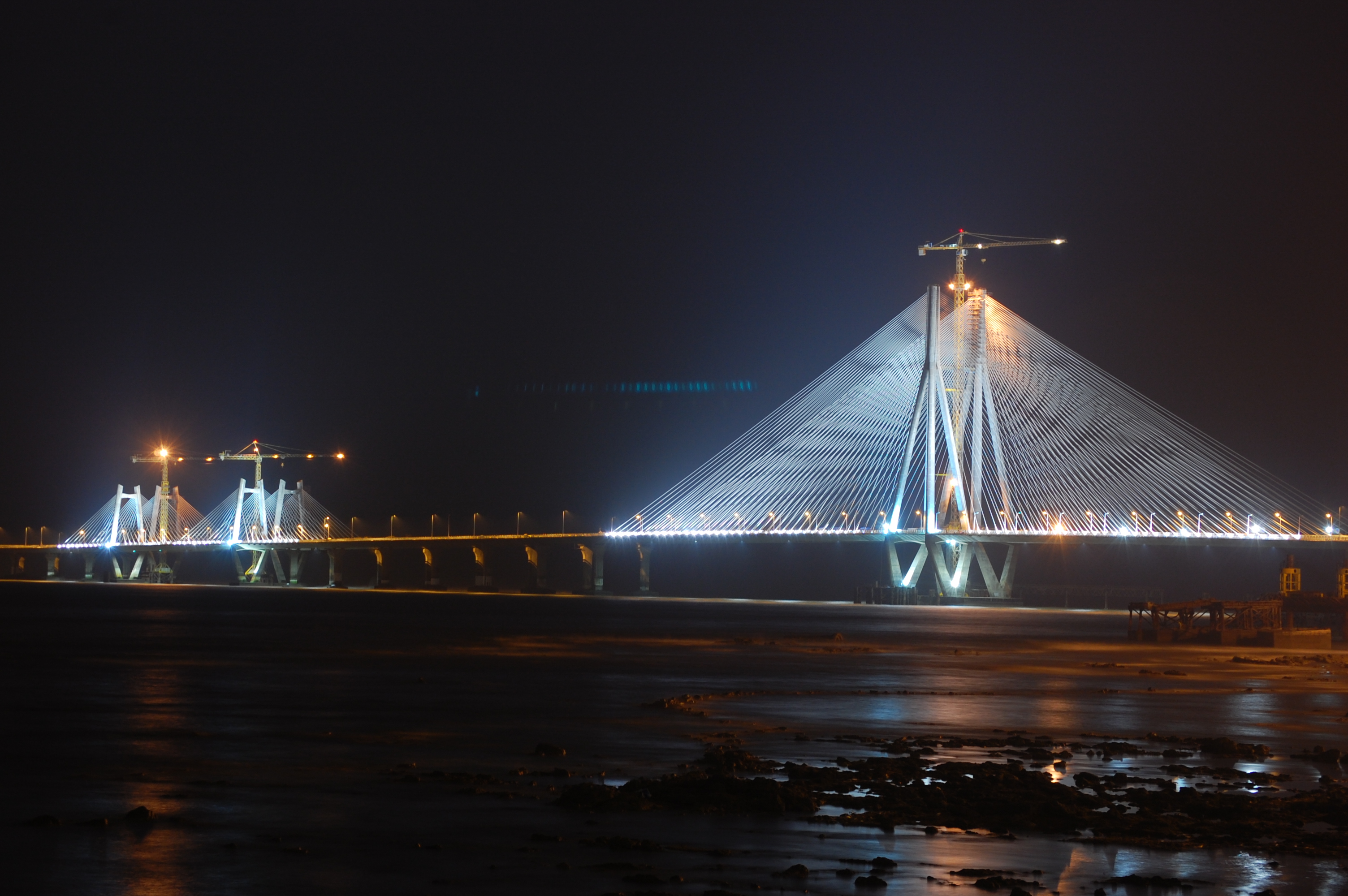 Bandra-Worli_Sea_Link_night.jpg