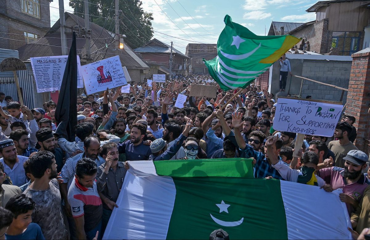 Kashmir-protest-e1566626009552.jpg