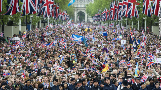 130130191908-cherncok-gallery-jubilee-crowds-horizontal-gallery.jpg