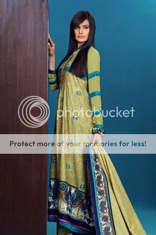 gul_ahmad_exclusive_winter_collection_2010_3.jpg