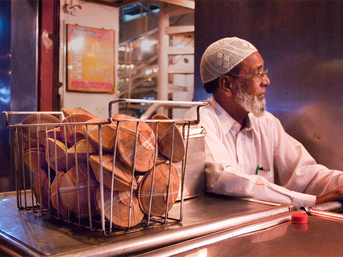 Firni-Kheer-at-Burns-Road-karachi.jpg