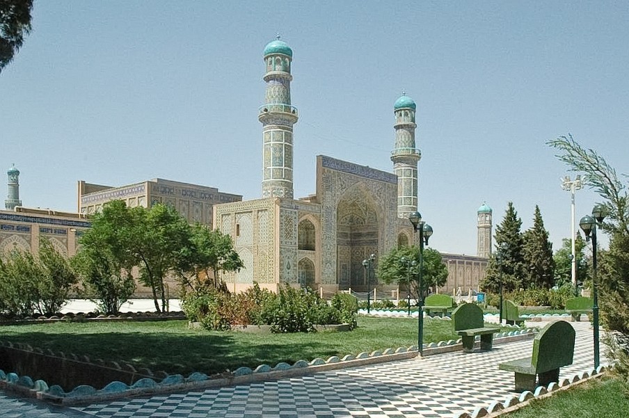 Friday_Mosque_in_Herat%2C_Afghanistan.jpg