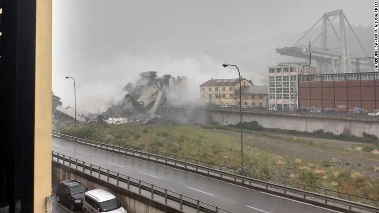 180814130345-13-genoa-italy-bridge-collapse-0814-restricted-exlarge-169.jpg