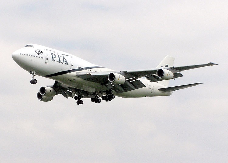 Pia.b747.arp.750pix.jpg