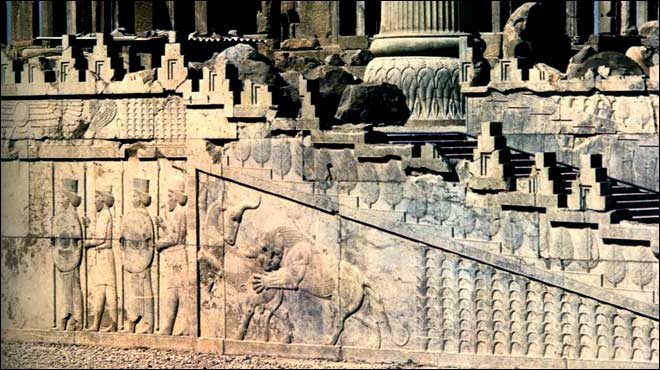 achaemenid_apadana_stairway.jpg