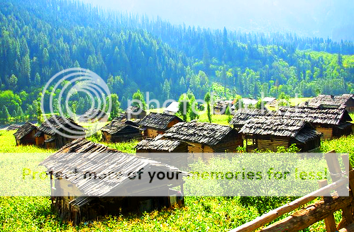 Neelum_village__Pakistan_by_Karakor.png