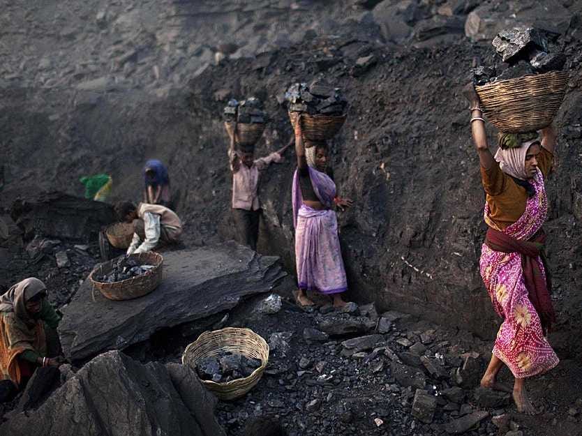 devastating-photos-of-indias-illegal-coal-mines.jpg