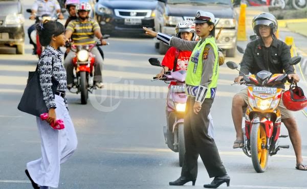 20111111_Polisi_Sahabat_Masyarakat_.jpg