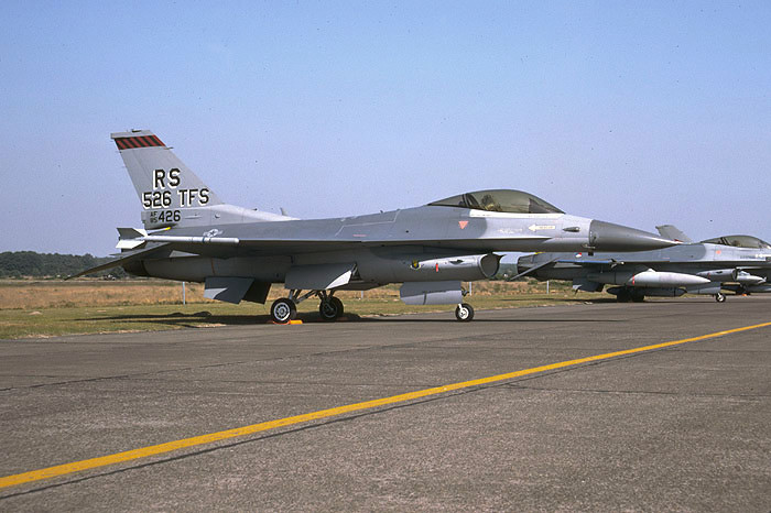 F16C30_851426.jpg