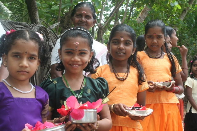 img_7455_girls_puja.jpg