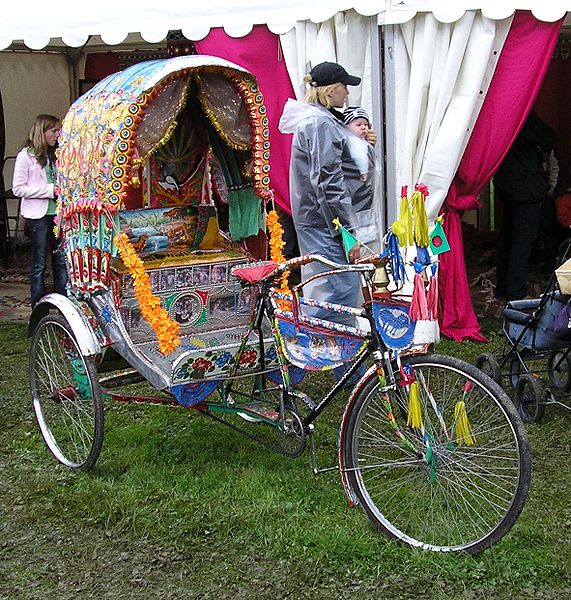 571px-Bangladeshi_style_Rickshaw.jpg