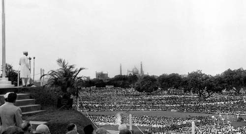 15aug-nehru1.jpg