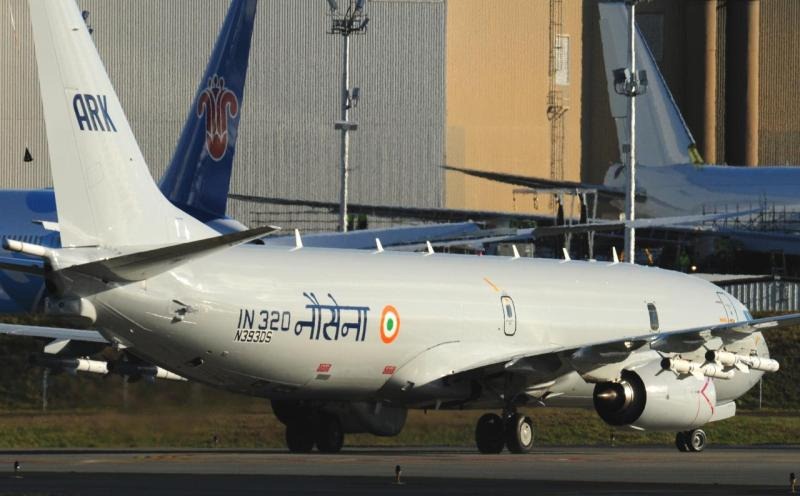 Indian-Navy-Boeing-P-8I-Aircraft-IN-320-11.jpg