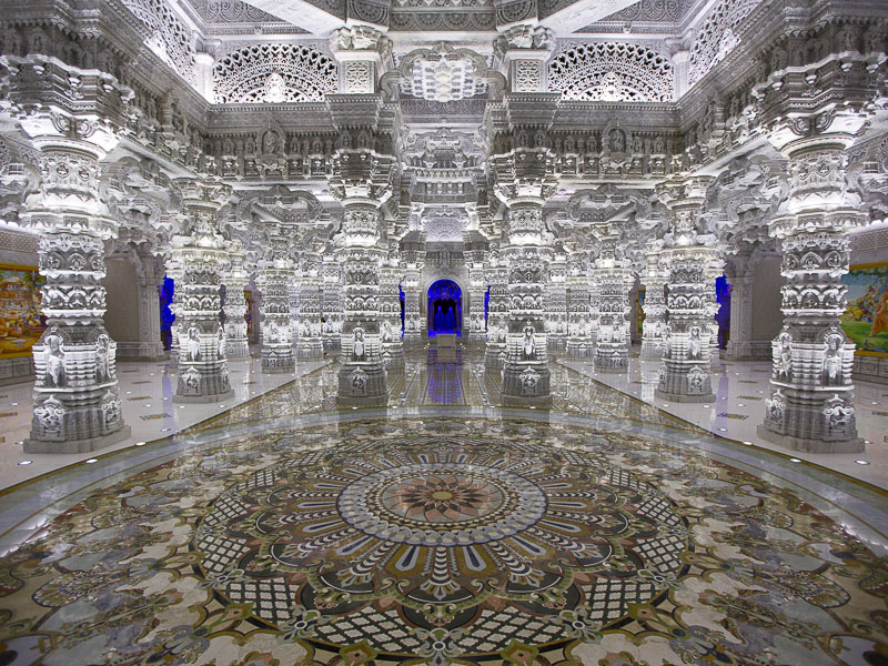 BAPS_Robbinsville_Mandir_-_mandir_interior.jpg