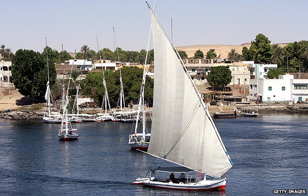 _61898162_egypt_aswan_g.jpg