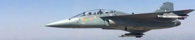 LCA_Tejas_Trainer_Jet.jpg