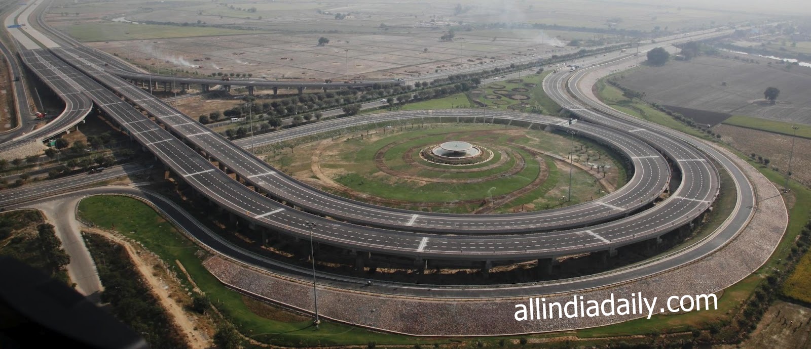 yamuna-expressway-001.jpg