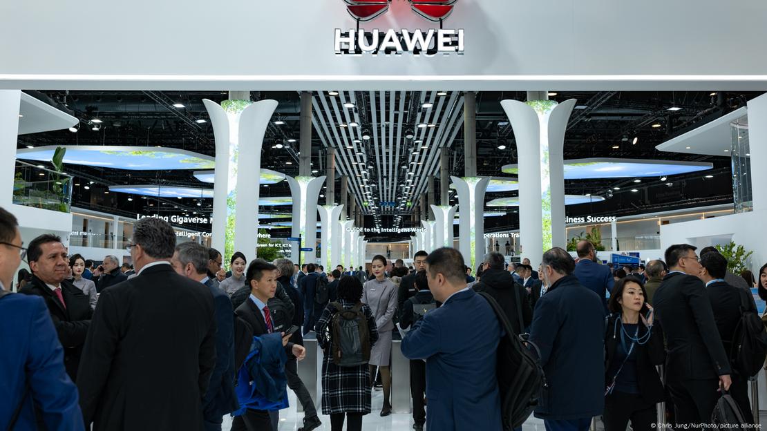 People visiting the showrooms of Huawei at MWC in Barcelona