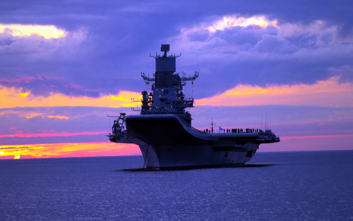 INS_Vikramaditya_in_Baltic_Sea.jpg