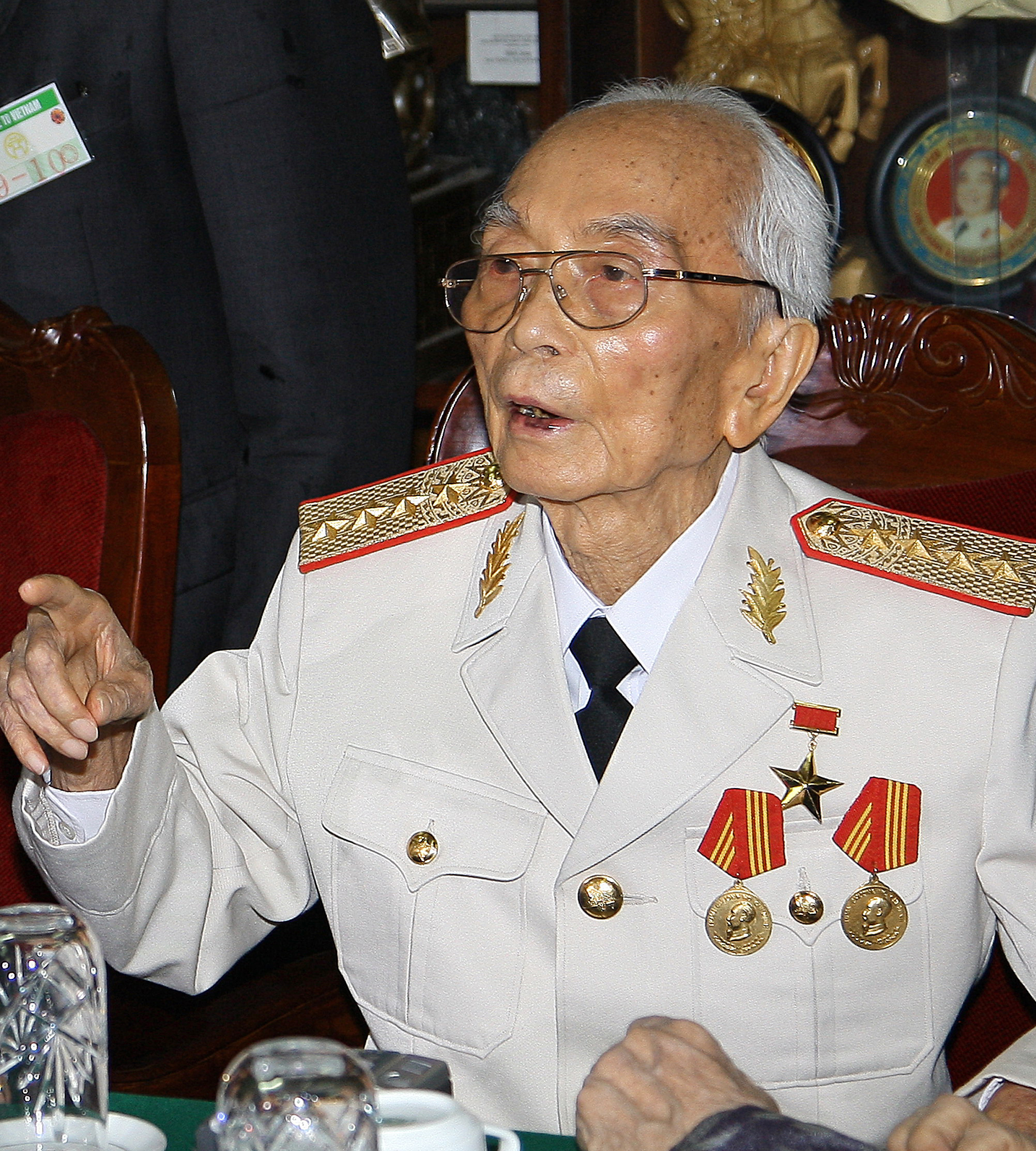 Vo_Nguyen_Giap_2008.jpg