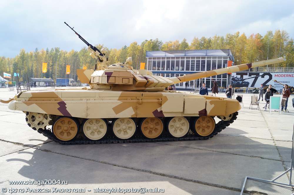 otvaga2004_xlopotov-t72arena_002.jpg