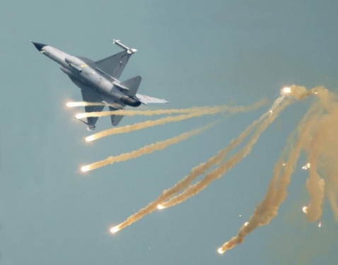 jf17_flares.jpg