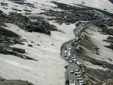 26slide_rohtang_pass.jpg