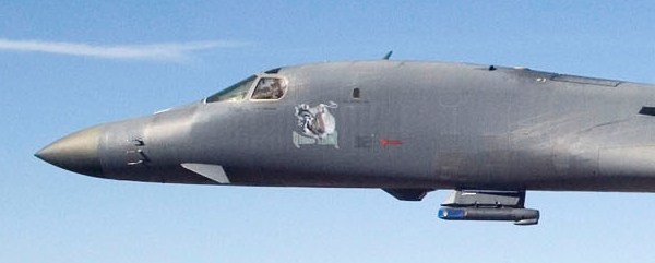 A_B-1B_Lancer_with_a_Sniper_pod.jpeg