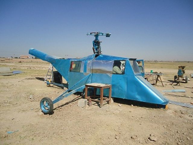 homemade_helicopter_to_protect_a_country_640_01.jpg