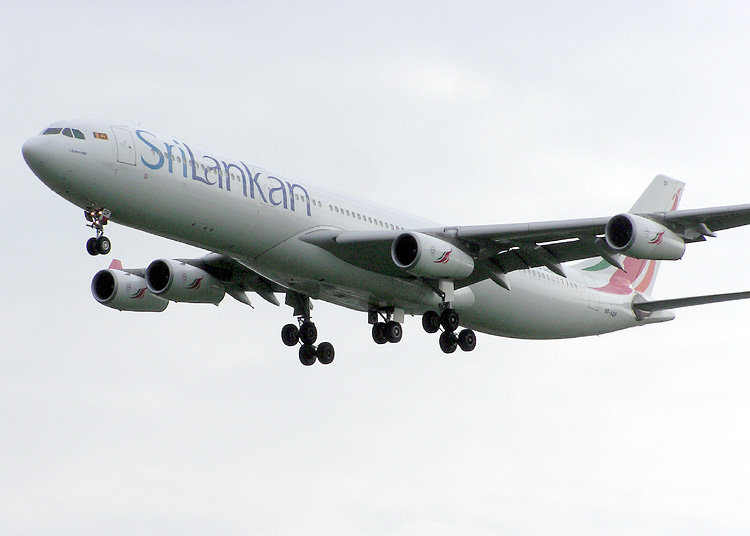 Srilankan.a340.arp.750pix.jpg