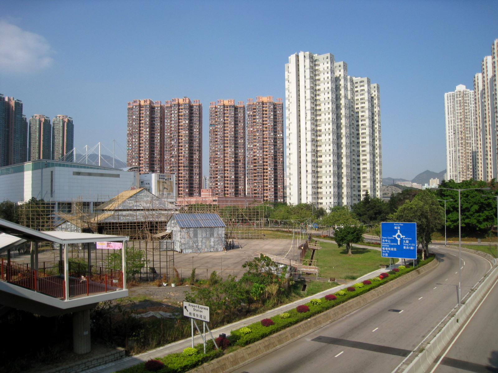 HK_Tsing_Yi_view1.jpg