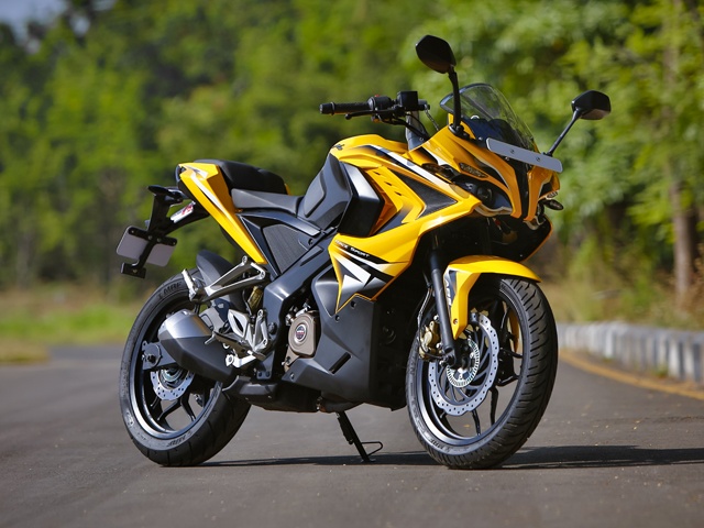 Bajaj-Pulsar-RS200-Image-2.jpg