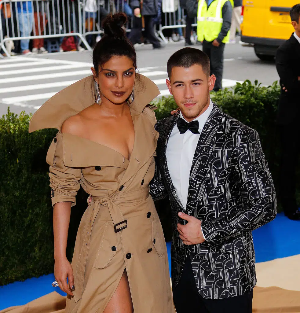 Priyanka-Chopra-and-Nick-Jonas.jpg