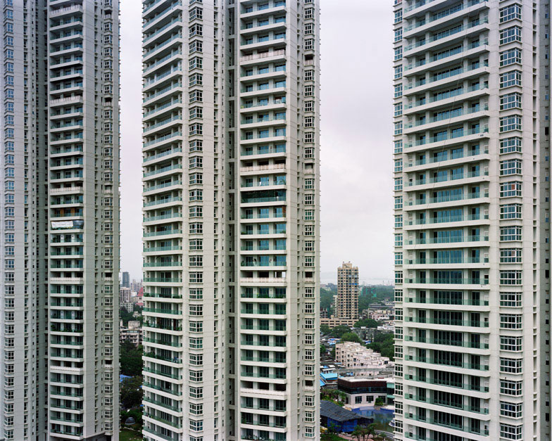 mumbai_skyscraper_by_alicja_dobrucka_dezeen_4.jpg