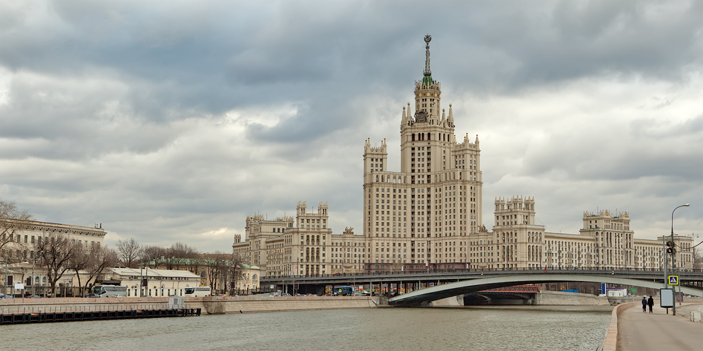 Kotelnicheskaya_Embankment_Building.jpg