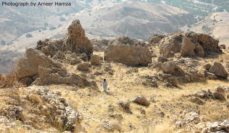 Ranikot_fort__Pakistan_by_ameerhamza.jpg