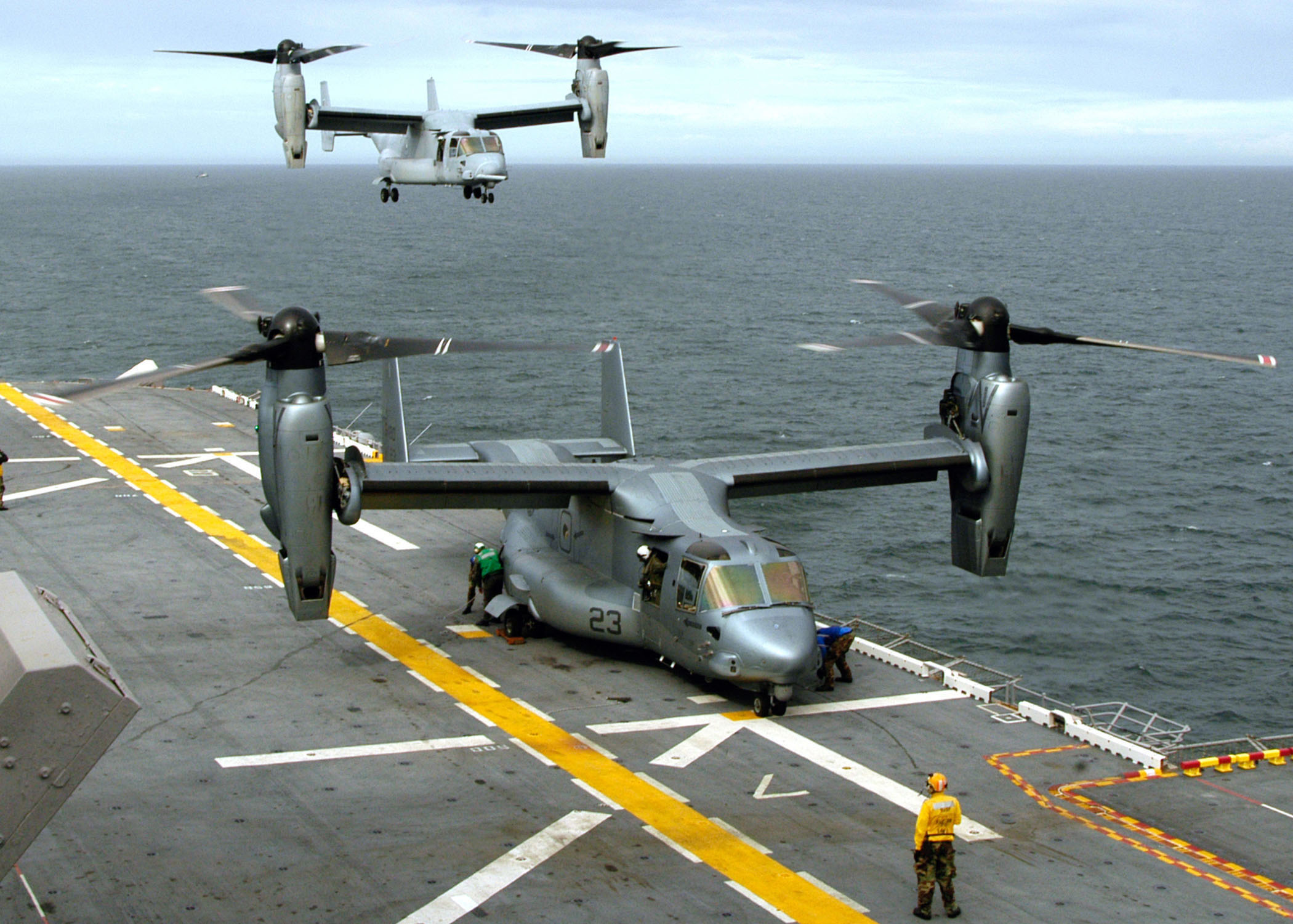 MV-22Bs_on_USS_Wasp.jpg