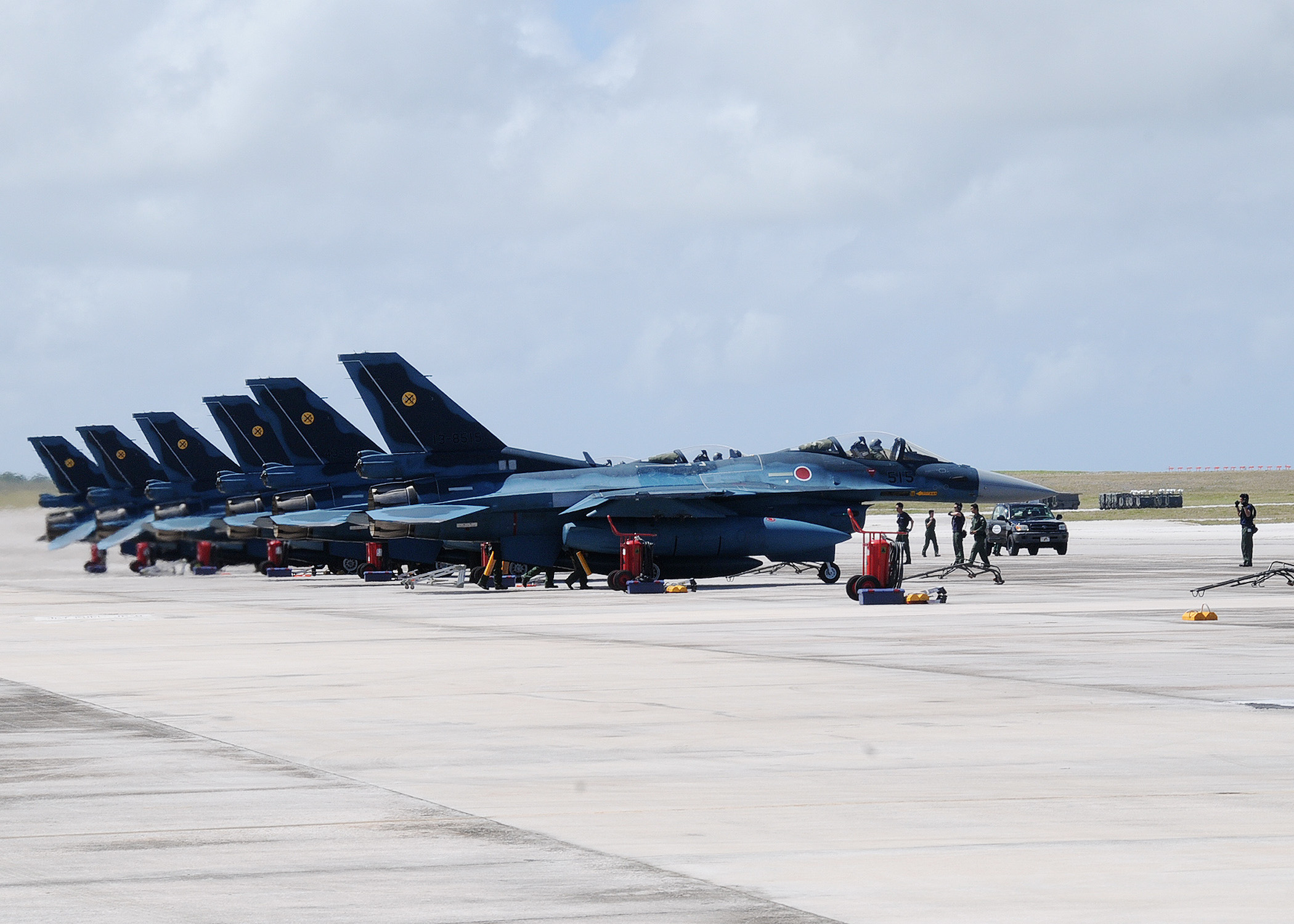 JASDF_F-2_fighters.JPG