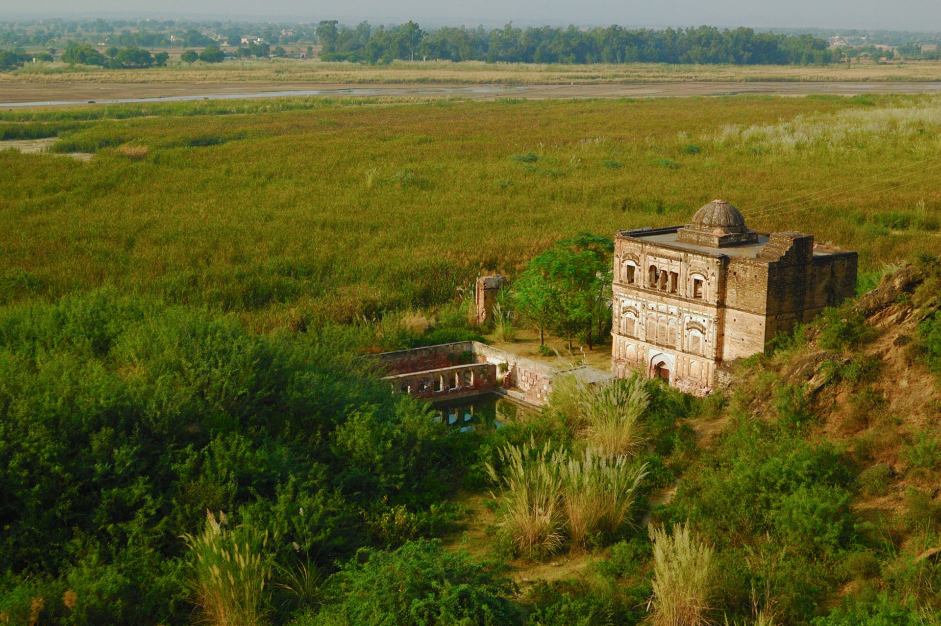 1920px-Rohtas_13_by_Usman_Ghani.jpg