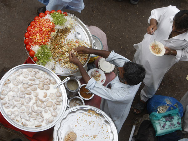 sachin_tendulkars_favourite_restaurants_street_food_pakistan.jpg