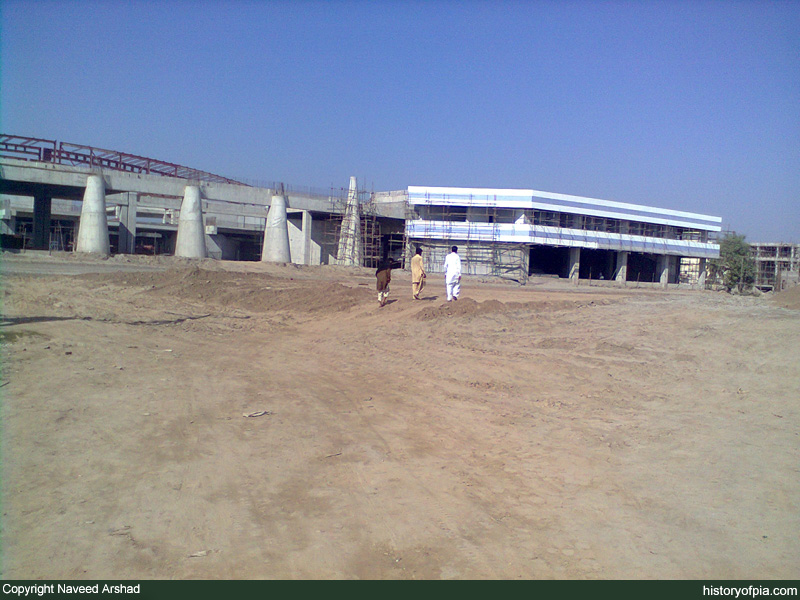 multan_airport_oct31b.jpg