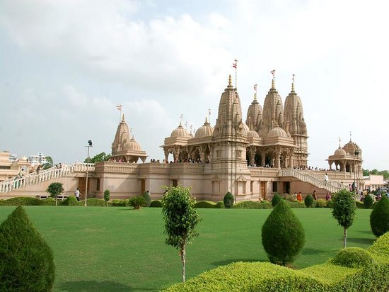 shri-swaminarayan-mandir.jpg