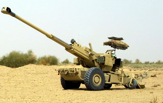 Bofors_towed_155mm_howitzer.jpg